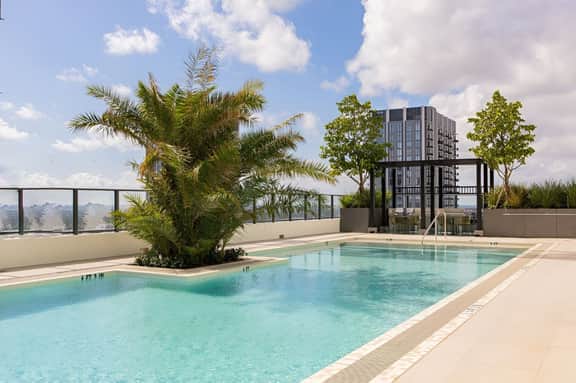 Miami 1BR Getaway for 4 Guests at The Crosby - Image 4