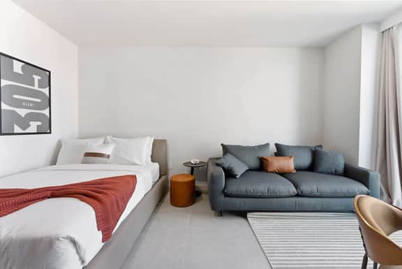 Modern Studio, Downtown Miami, Amazing Amenities - Image 2