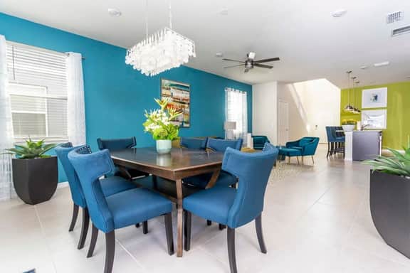 New & Fun Family Getaway - Super Cute Home - Image 5
