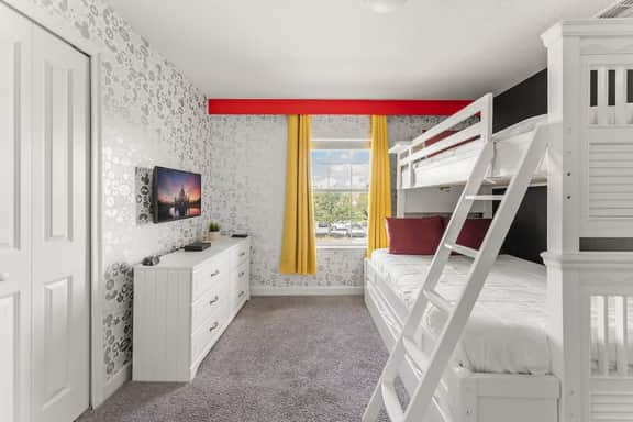 Private Pool plus 5BR Themed Bedrooms - Image 3