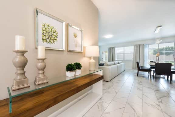 Private Pool, Modern Elegance, Ideal Locale - Image 5