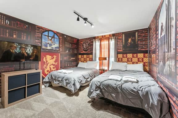Relax Near Disney, 4BR Home with Pool - Image 4