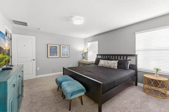 Relaxing 4BR Villa with Pool in Champions Gate - Image 3