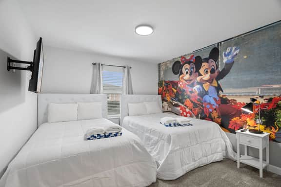 Stunning home at Storey Lake, close to Disney - Image 3