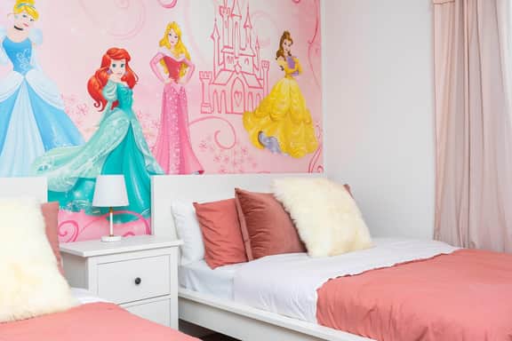 Stylish & Fun Retreat, Pool, Themed Rooms - Image 3