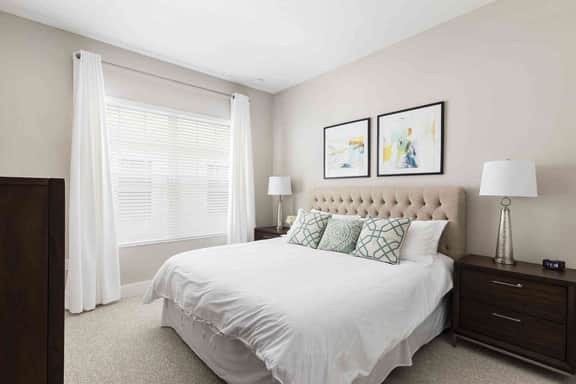Stylish 4Bed Townhome at Summerville Near Disney - Image 2