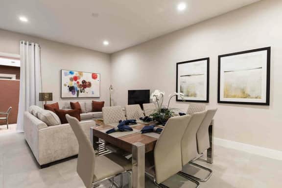 Stylish 4Bed Townhome at Summerville Near Disney - Image 4