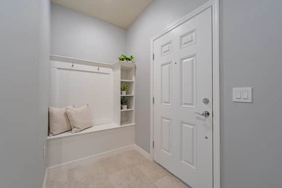 Stylish 5BR Retreat with Pool Near Disney - Image 3