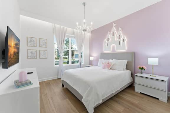Stylish Family Villa, Themed Rooms, Pool - Image 2