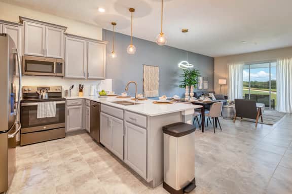 Stylish Golf View Condo, Absolutely Amazing - Image 2