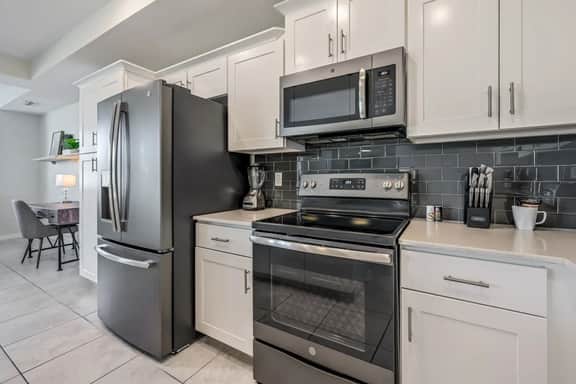 Superb, Spacious Condo, Prime Resort! - Image 3
