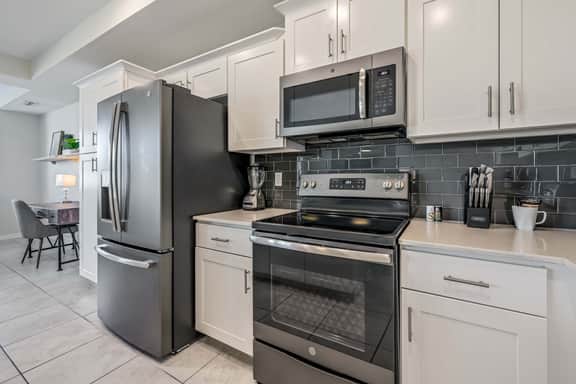 Superb, Spacious Condo, Prime Resort! - Image 5