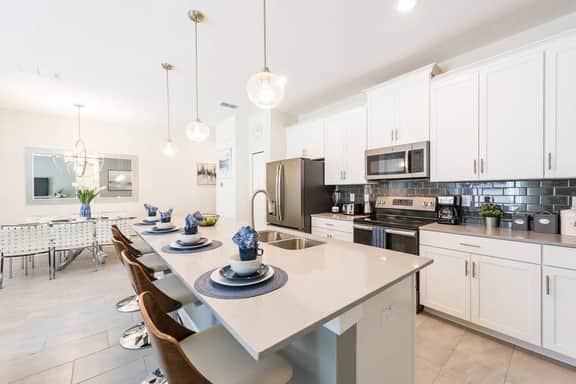 Themed 4BR Home-Mickey & Star Wars, Pool, Spacious - Image 5