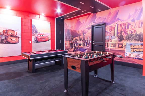 Themed Luxury 5BR, Best Family Getaway - Image 2