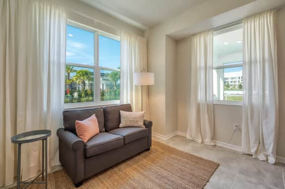 Urban Elegance - Modern Retreat - Image 3