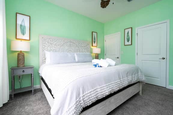 Vibrant, Themed Home, Prime Location - Image 4