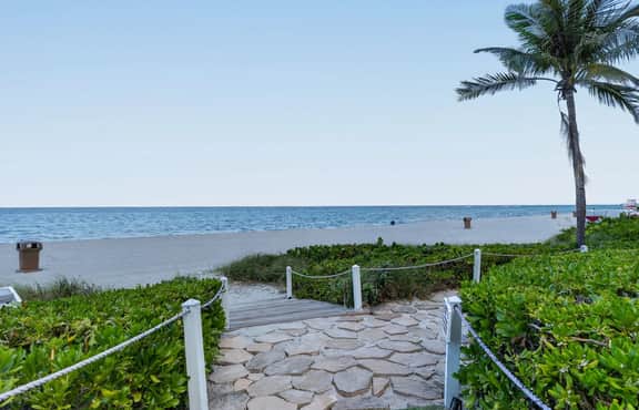 Luxury Beachfront Escape, Sunny Isles - Image 5