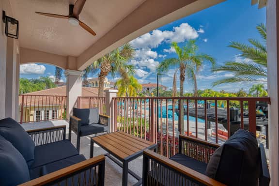 Upscale Vista Cay 3BR with Resort Pool View - Image 2