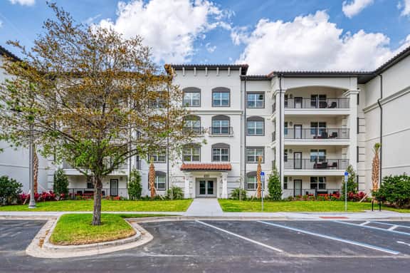 Comfortable 3BR Family Getaway, Top Location - Image 4
