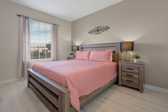 Orlando 3BR Condo, Space, Comfort and Location - Image 3