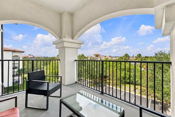 Orlando for Work or Play, Comfortable 3BR condo - Image 3