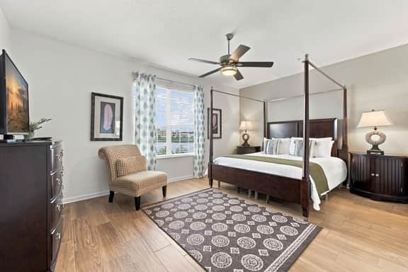 Amazing 4BR at Vista Cay with Gorgeous Lake View - Image 3