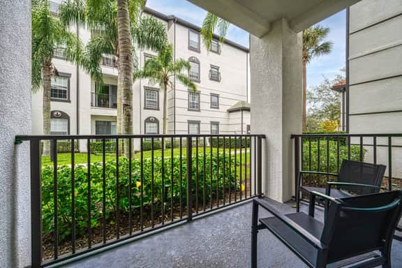 Vista Cay 2BR, Epic Location, Amazing Stay - Image 4
