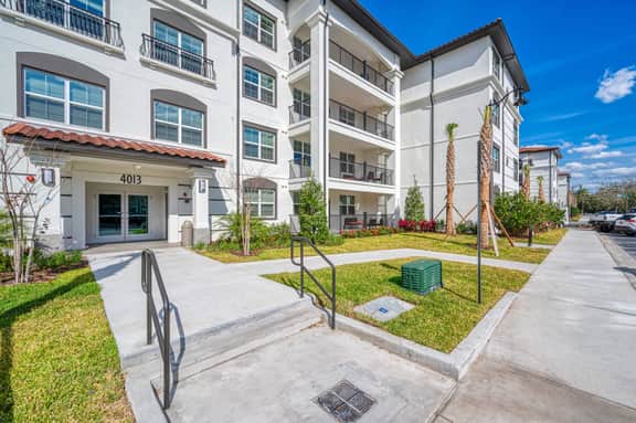 Your Orlando Home with Comfort and Convenience - Image 4