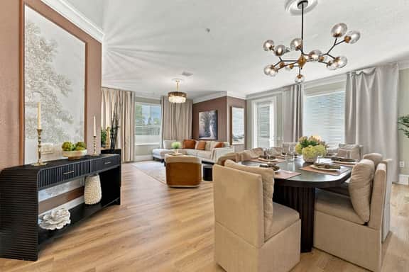 Upscale Vista Cay 3BR with Resort Pool View - Image 2