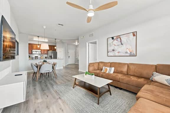 3BR Family Getaway, Prime Orlando Location - Image 2