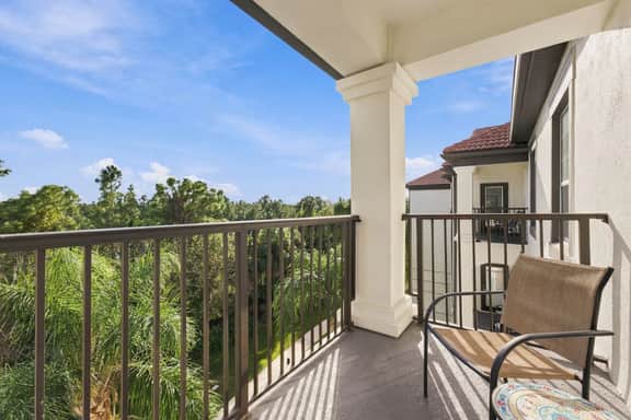 3BR Family Getaway, Prime Orlando Location - Image 4