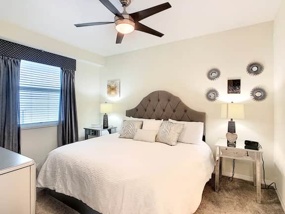 Kissimmee Condo: Pools, parks, family fun, and att - Image 4