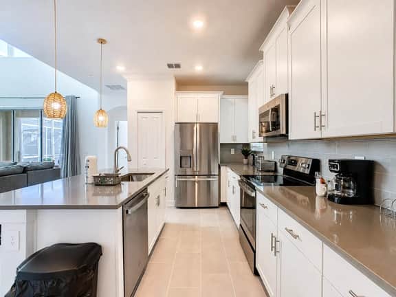 Private Pool & Hot Tub • 2 King Suites • 5BR/5BA - Image 4