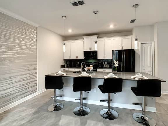 Luxury Townhouse with Private Pool & Resort - Image 2
