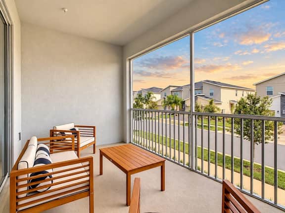 Family Getaway/Themed Rooms, Clubhouse & Waterpark - Image 2