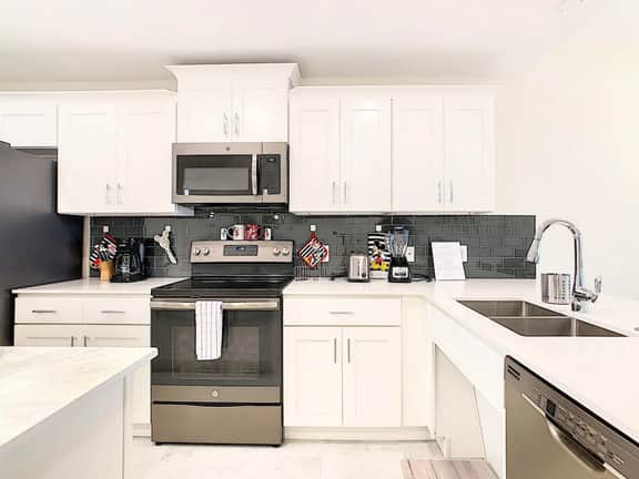 Kissimmee Condo: Game Room & Theme Park Fun! - Image 2